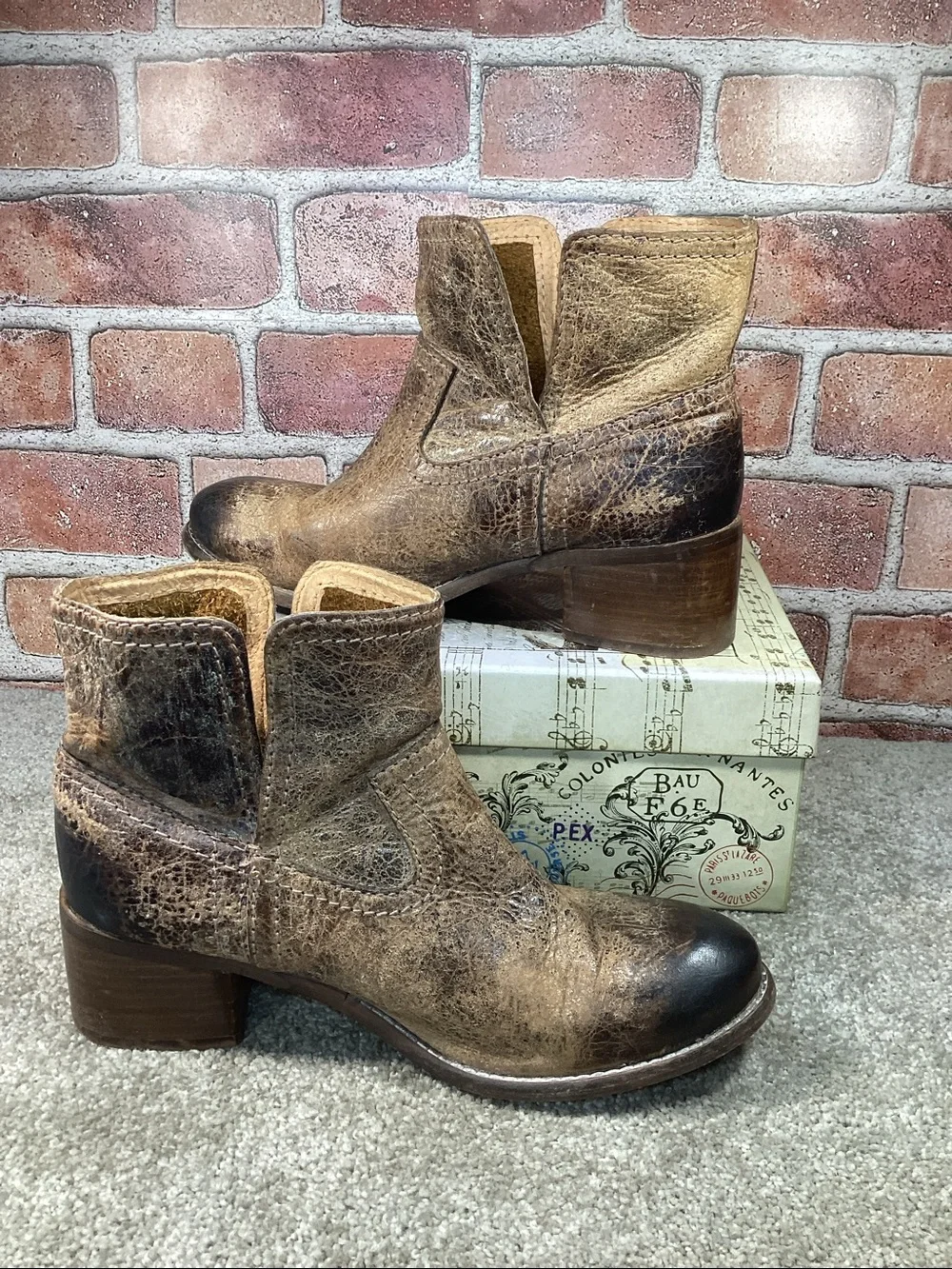 Diba True Walnut Grove Womens Ankle boots size 8